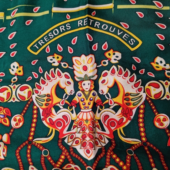 Hermes silk scarf - Picture 5 of 5